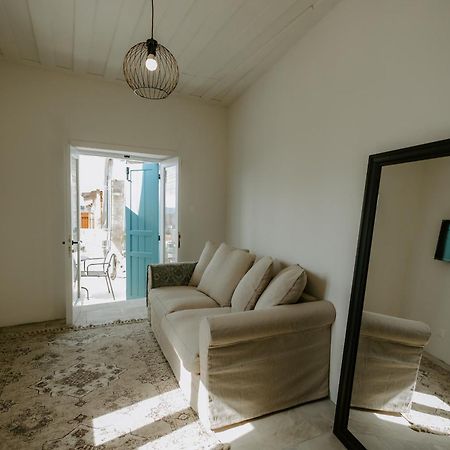 Smaragda'S Guest Rooms ลิมาซอล ภายนอก รูปภาพ