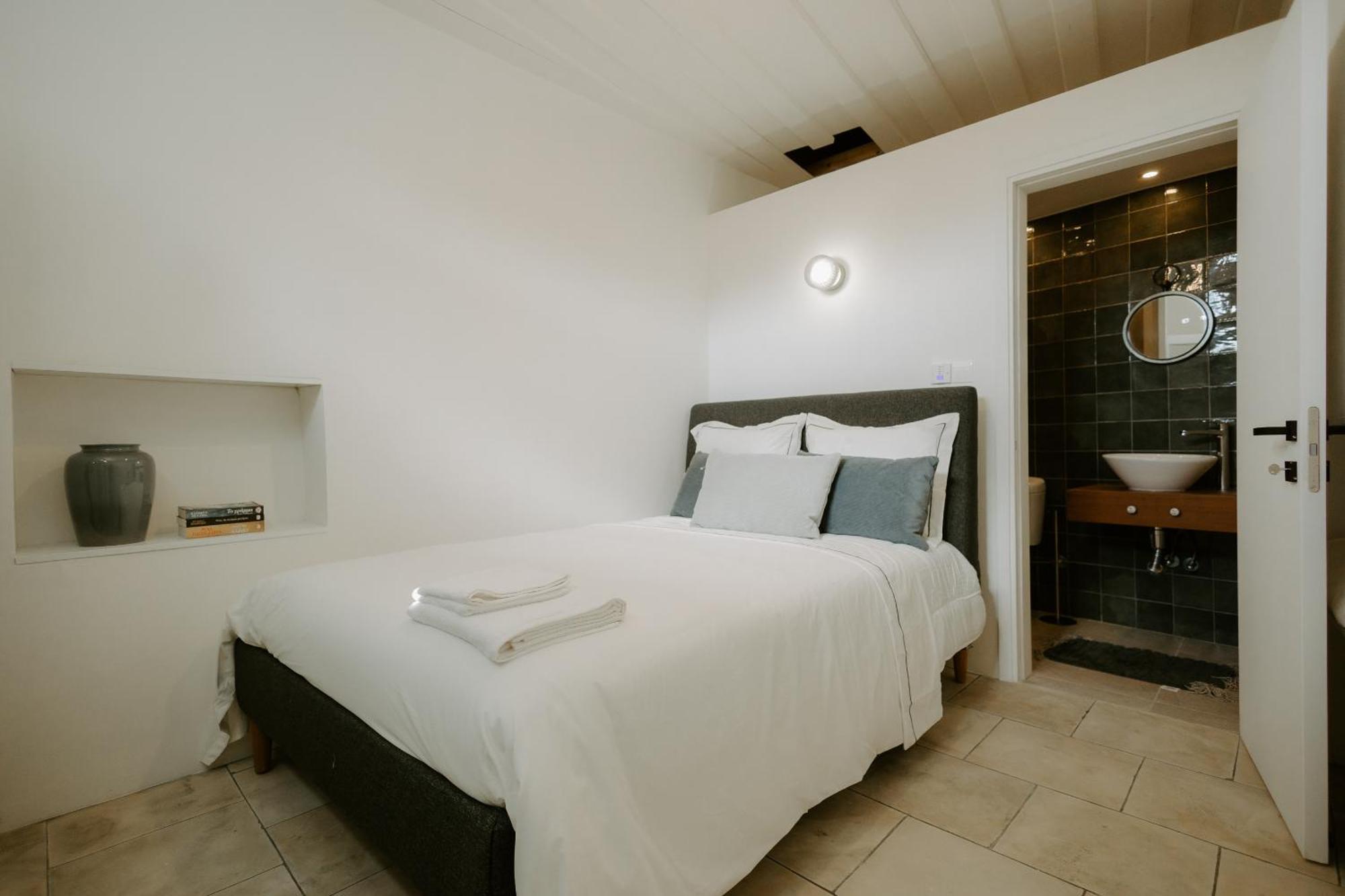 Smaragda'S Guest Rooms ลิมาซอล ภายนอก รูปภาพ
