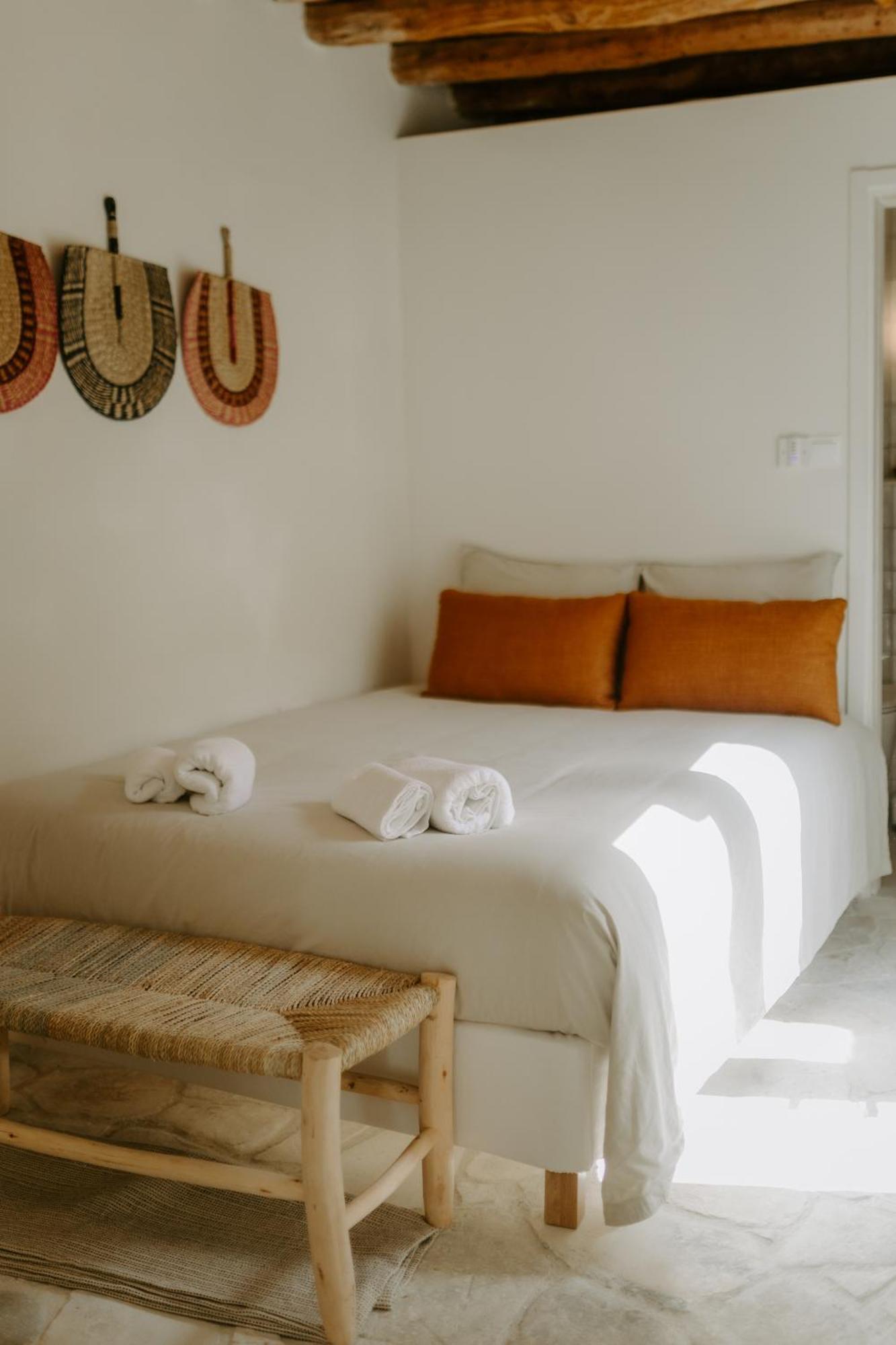 Smaragda'S Guest Rooms ลิมาซอล ภายนอก รูปภาพ
