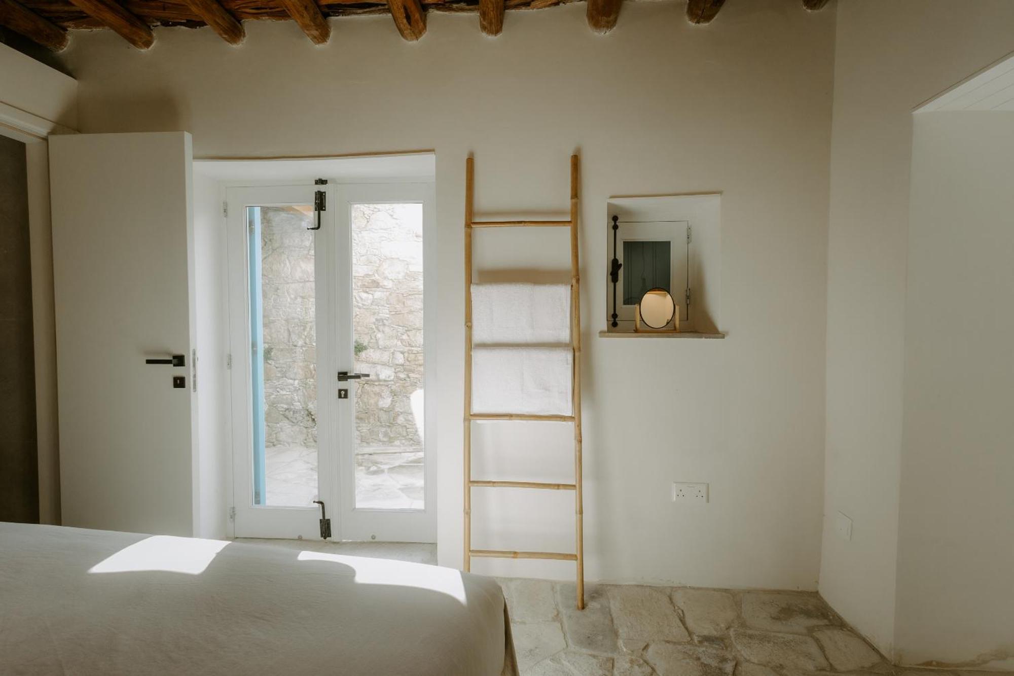 Smaragda'S Guest Rooms ลิมาซอล ภายนอก รูปภาพ